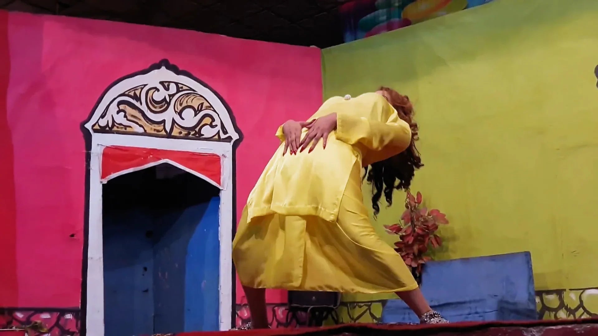 Khajistan Announces Bay Area Screenings of Showgirls of Pakistan